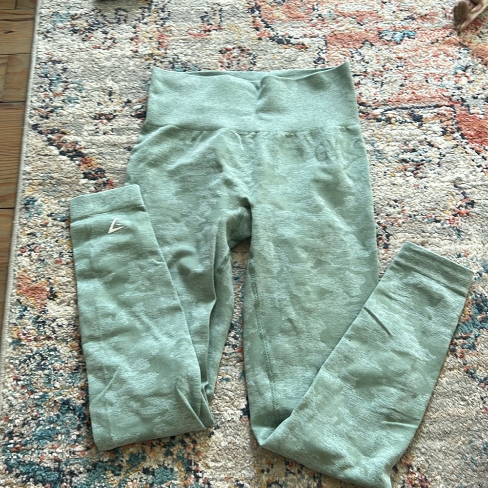 Small Gymshark leggings